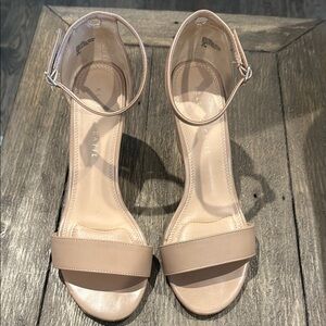 Kelly & Katie wedge heels